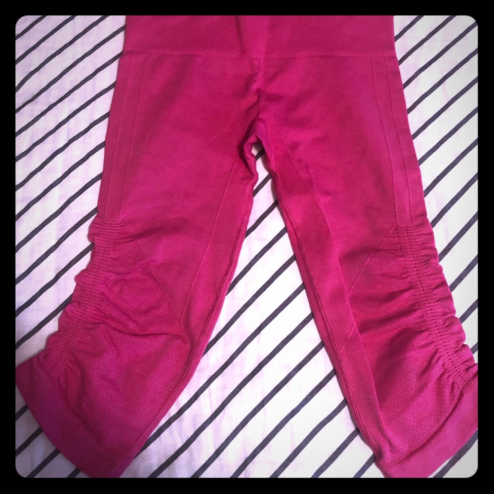Lululemon crops